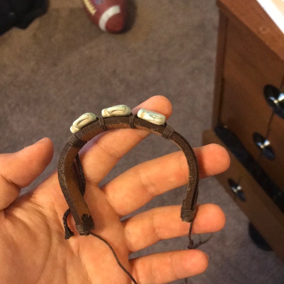 3 Elephant leather bracelet - Picture 2 of 3
